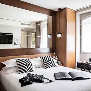 Elysées, An Ihg Hotel Paris